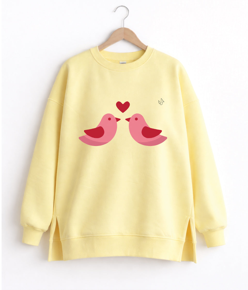 UniTee "Valentine's Edition" Sweatshirt – Cozy Love in Every Detail ✨